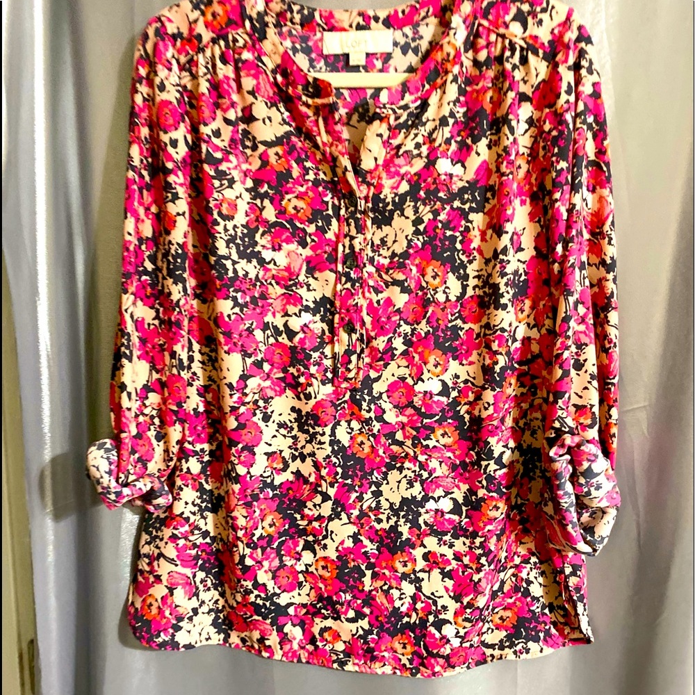 The Loft Ladies Medium print blouse